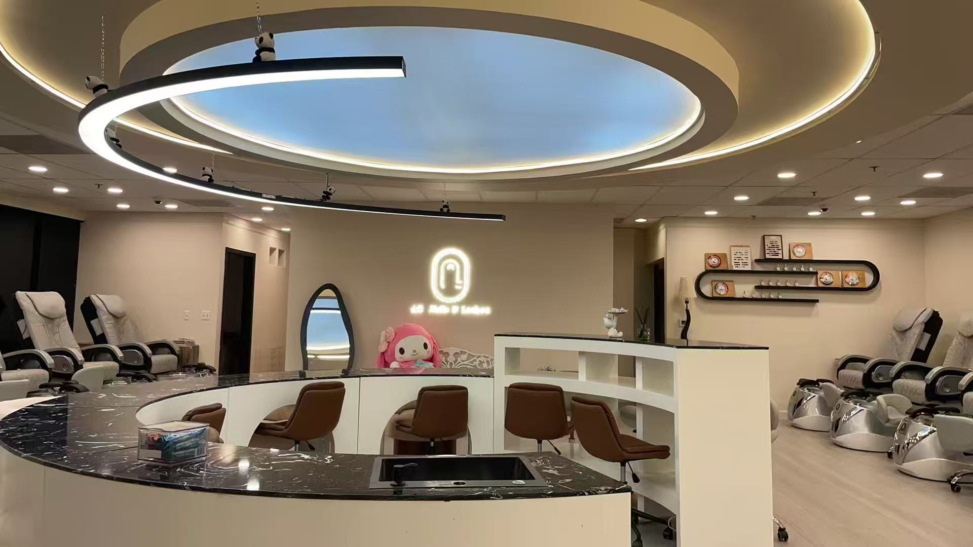 Salon Interior